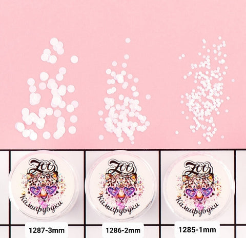 Nail art sequins 'KAMUFUBI' white in different sizes from ZOO Nail