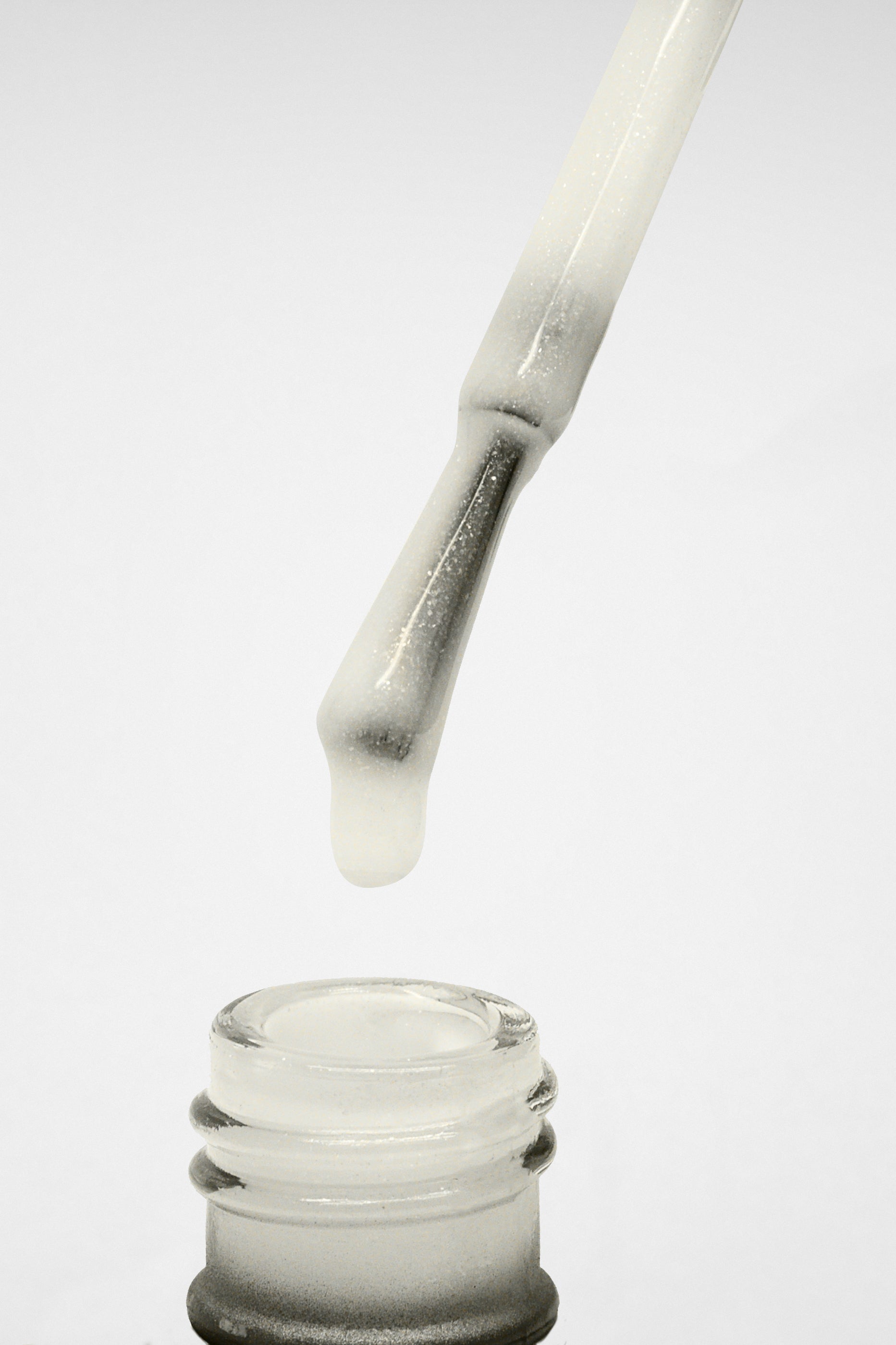 Kinetics SHIELD гель-лак "LATEX HIT" Nr. 577 (15 мл)