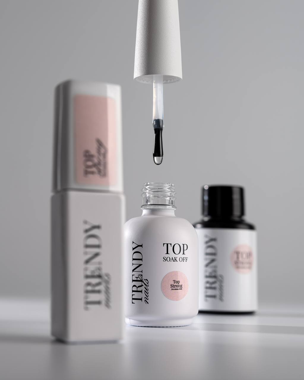 Топ гель-лак БЕЗ ЛИПКОГО СЛОЯ СИЛЬНЫЙ 8мл/15мл от Trendy Nails