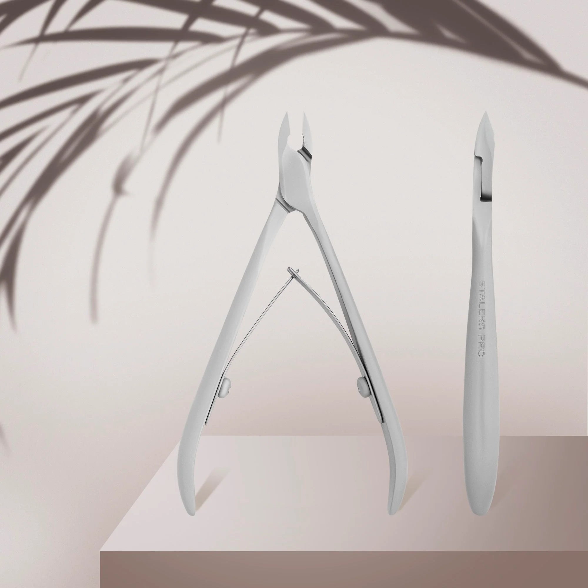 Forbice per cuticole professionale NS-11-7 (7 mm) STALEKS SMART
