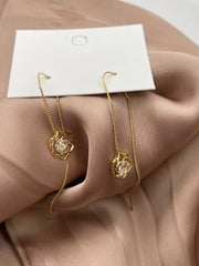 Серьги с длинной цепочкой (модные украшения) в золоте