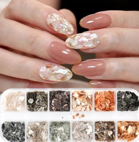 Set di pezzi in stile nail art con conchiglie 12 colori n. 26