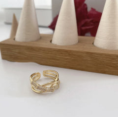 Anello da donna adatto per tutte le taglie in oro n. 11