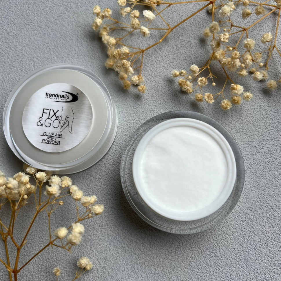 Fix & Go Glue Air Powder 10 ml – Step 2