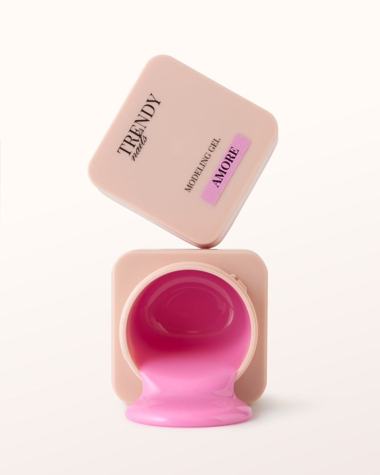 Gel modellante autolivellante "Amore" di Trendy Nails (15/30ml)