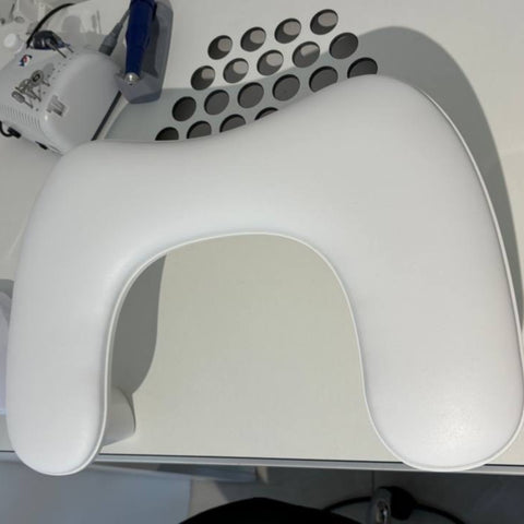 hand rest with leather cushion (white)