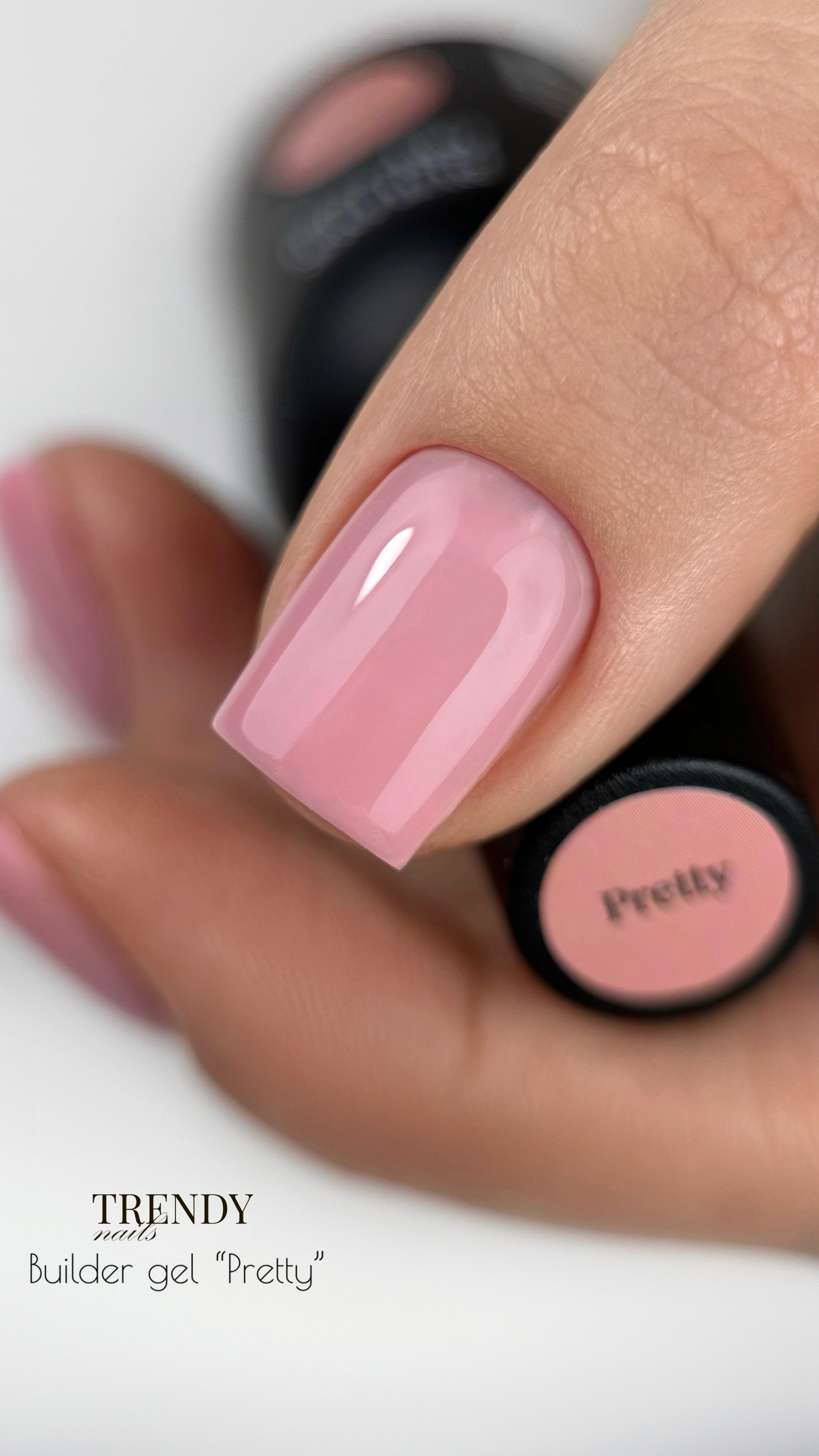Builder Gel 'Pretty' by Trendy Nails 15/30ml (self-leveling)