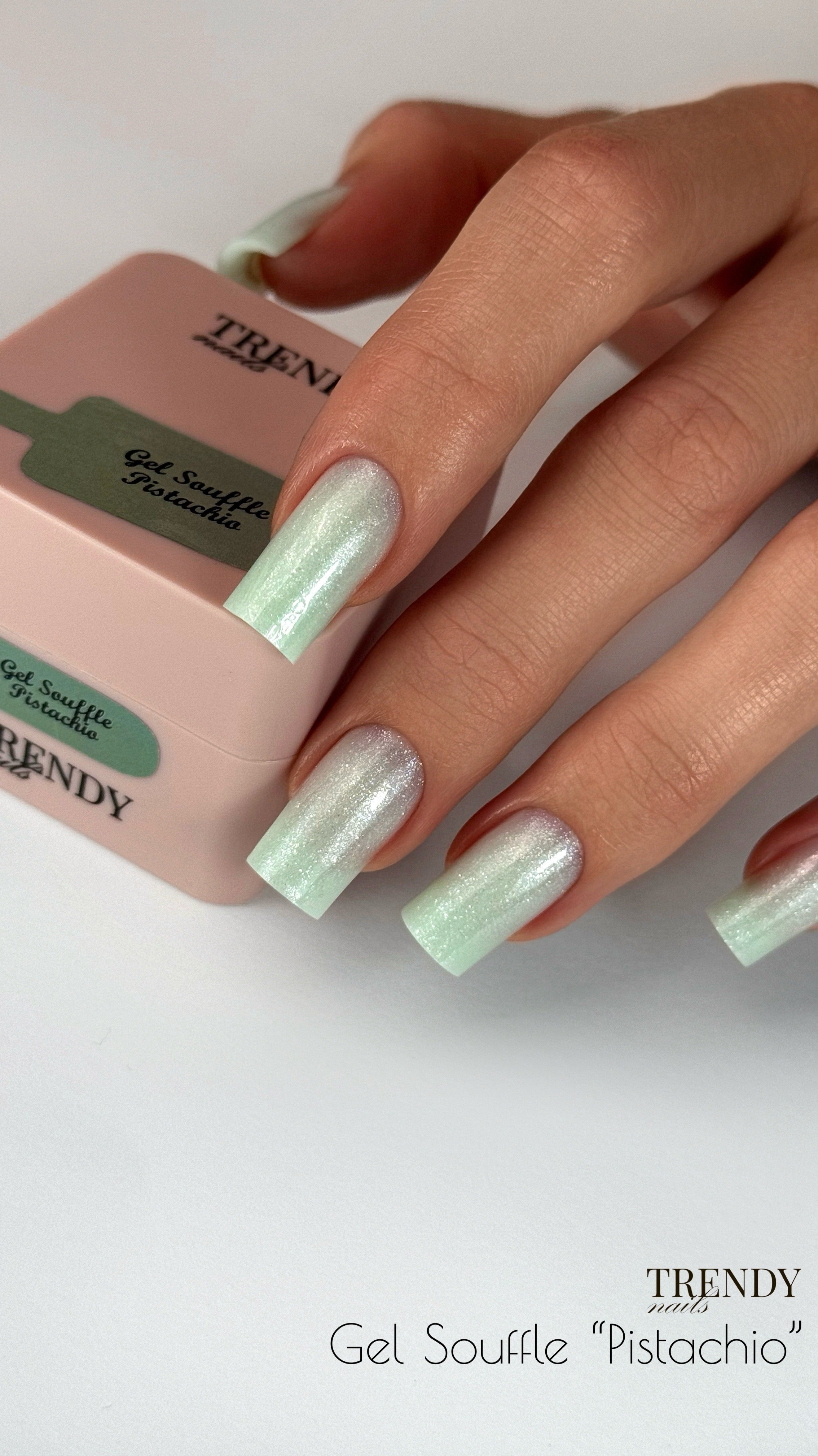 UV/LED Gel SOUFLE  „Pistachio" TPO Free von Trendy Nails (15ml) (TPO/HEMA-free)