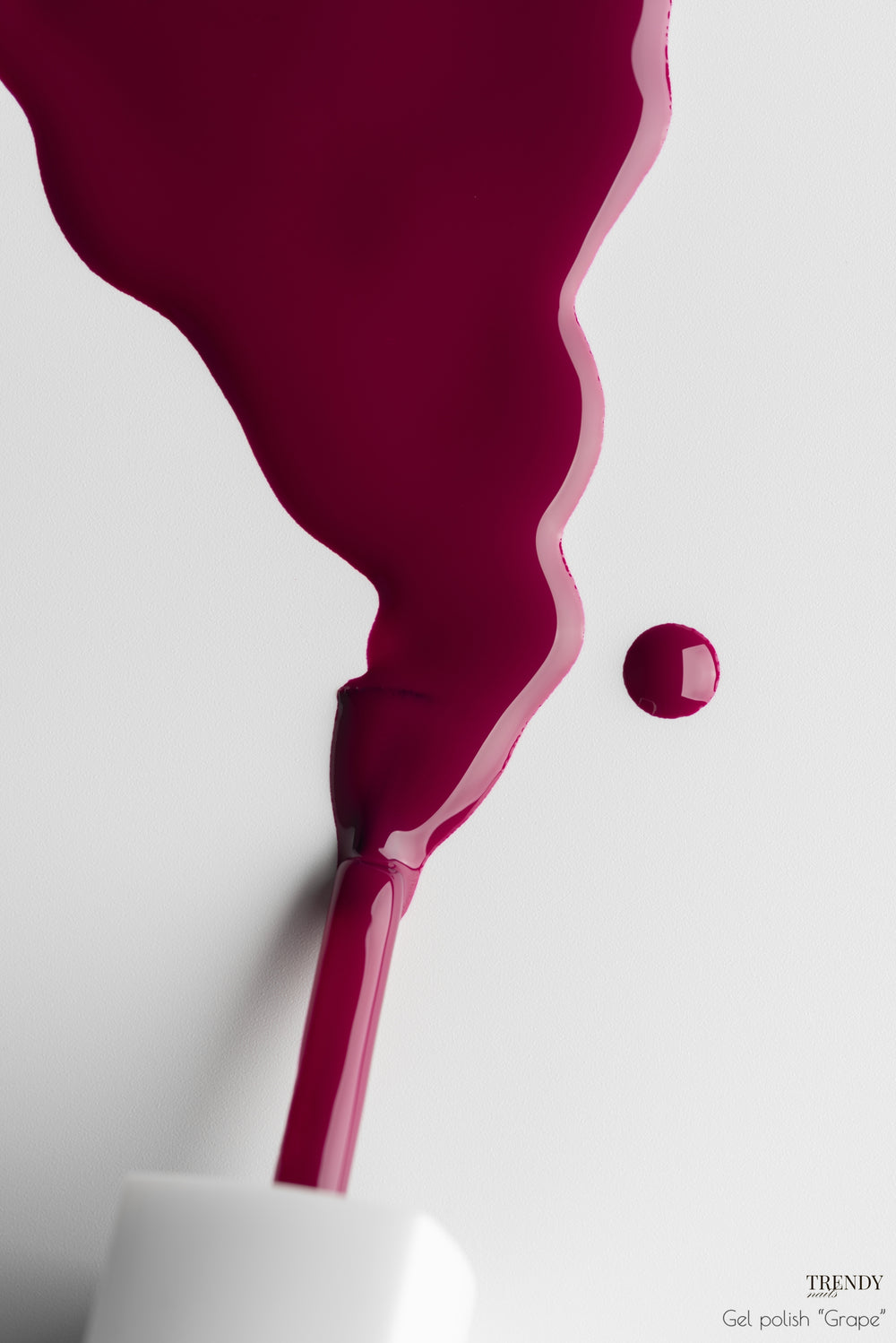 Gel Polish "Grape" Cin Cin Collection (8ml) von Trendy Nails (TPO/HEMA-free) Herbst 2025