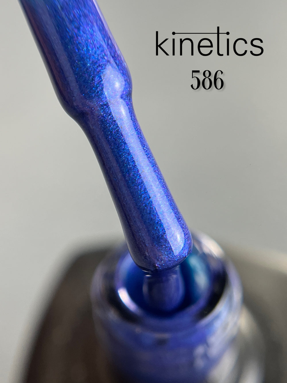 Kinetics SHIELD Gel Polish "Velvet" Nr. 586 (15ml)