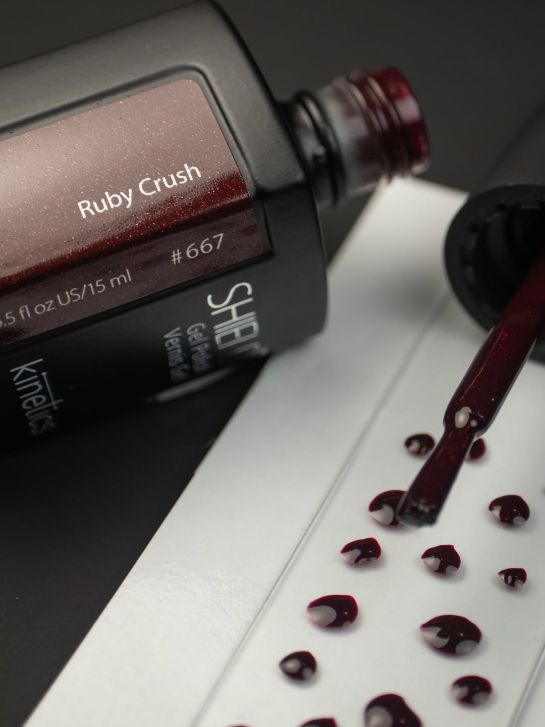 Kinetics SHIELD Gel Polish "Ruby Crush" Nr. 667 (15ml) (TPO/HEMA-free)