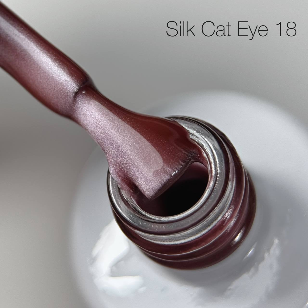 Silk Cat Eye Gel Polish 10 ml von Trendnails Nr. 18